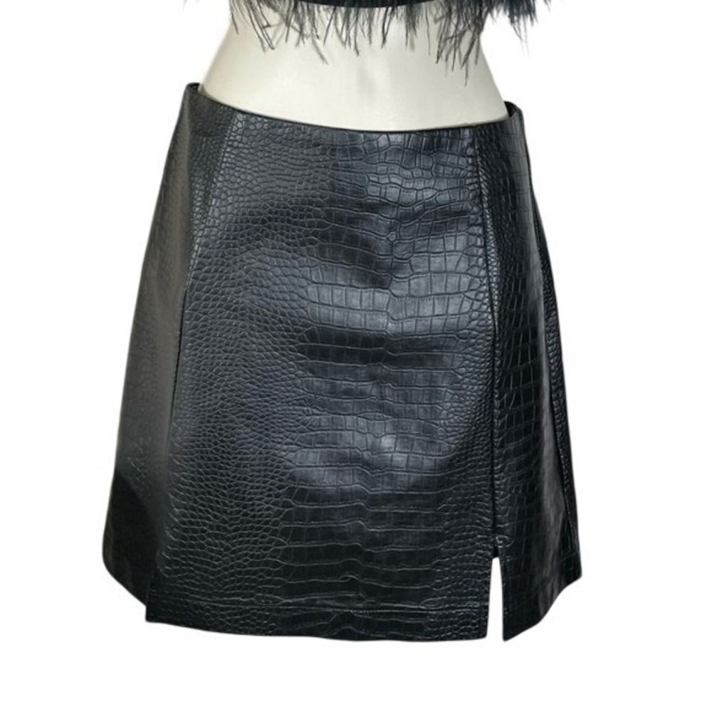 Croc Embossed Faux Leather Mini Skirt W/ M Black Slit Front ALYA LN - Picture 2 of 10